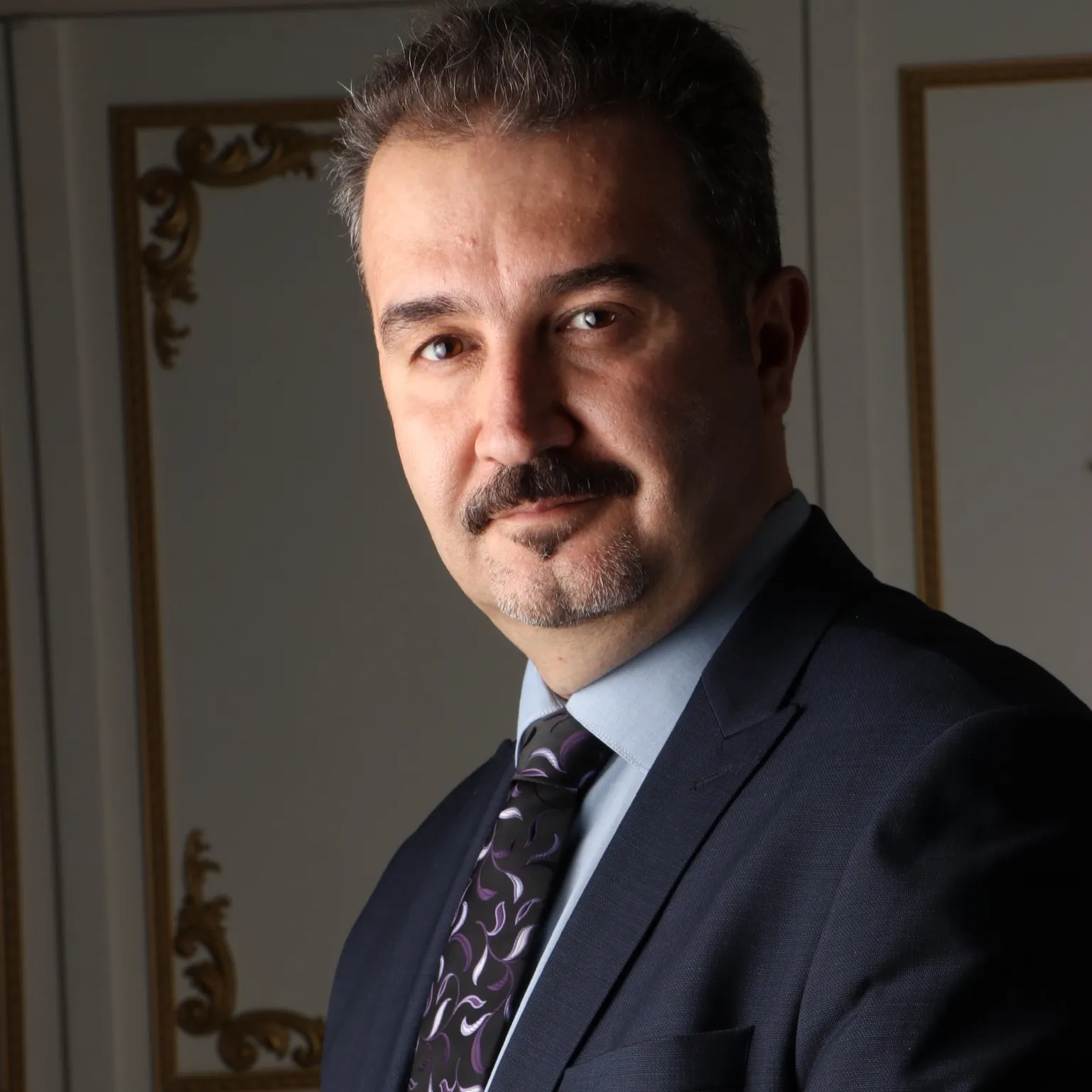 دکتر پیمان کلیم دست