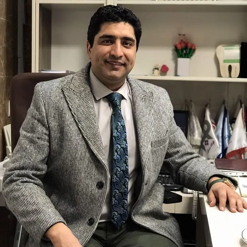 دکتر احسان طالب زاده