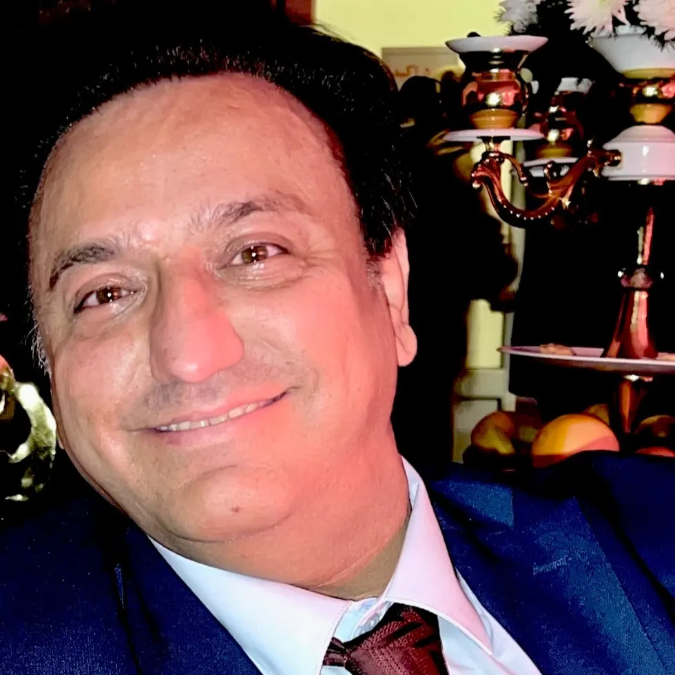 دکتر سید محمود شریعت زاده