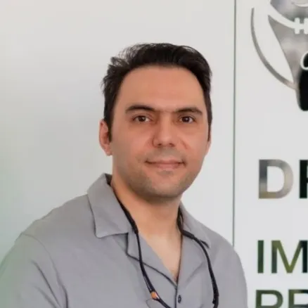 دکتر عزیز گشاده رو