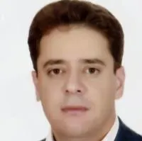 دکتر علیرضا قاطع