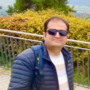 دکتر حسام الدین منشی